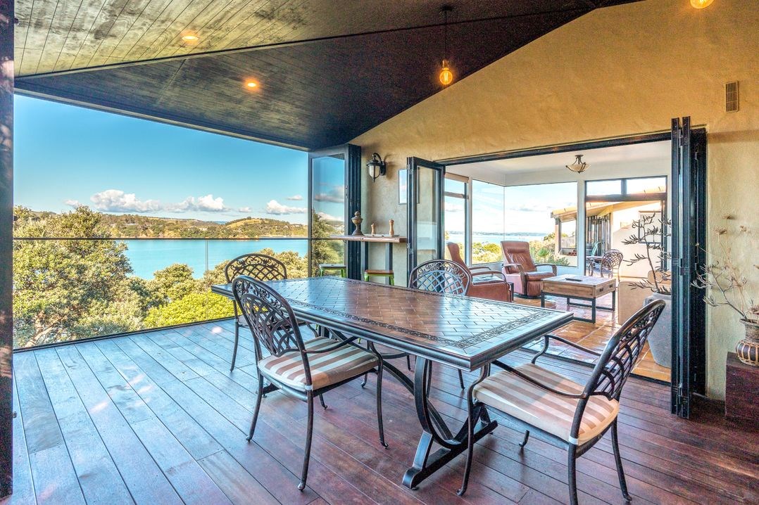 Serenity Cottage (Bachcare) Waiheke Island Holiday Home for rent