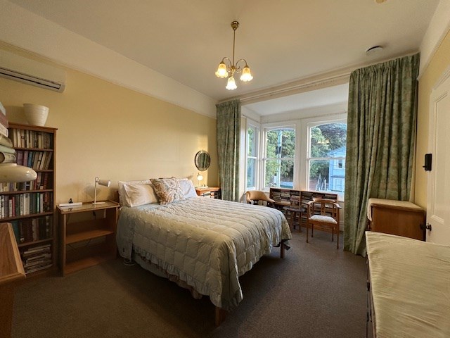 Bedroom 4 Robin Hyde Room Interior