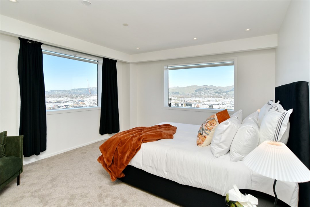 Bedroom 2 has a Queen bed