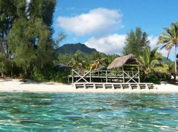 Great snorkelling right outside