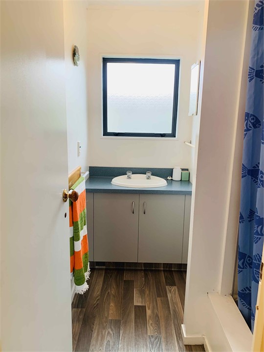 Barbara Ave Beach House - Bathroom