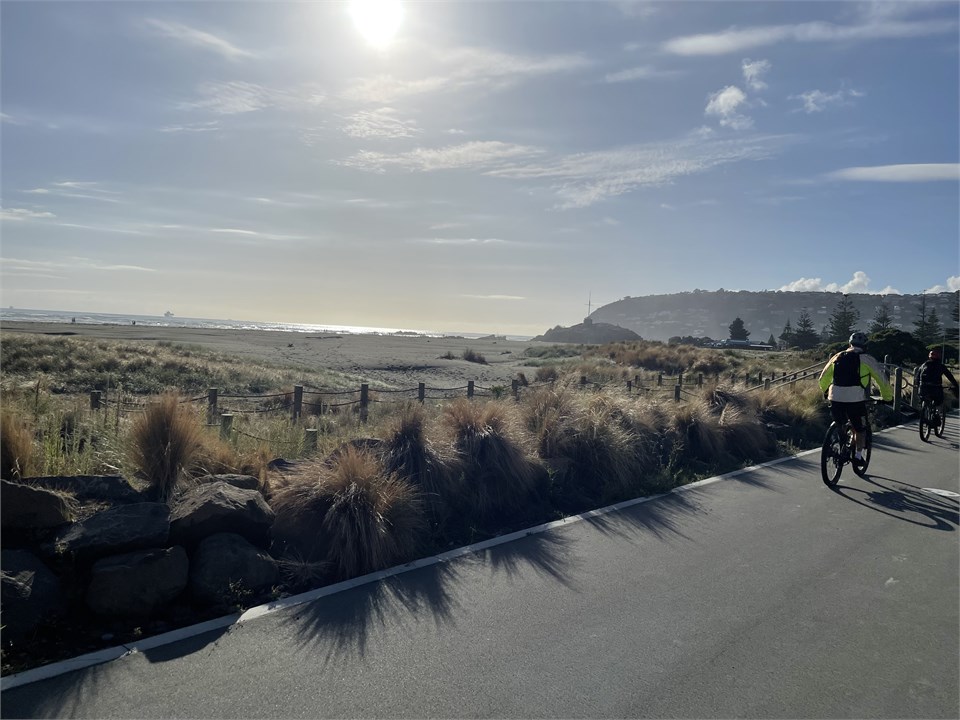 Promenade walk to Sumner beach