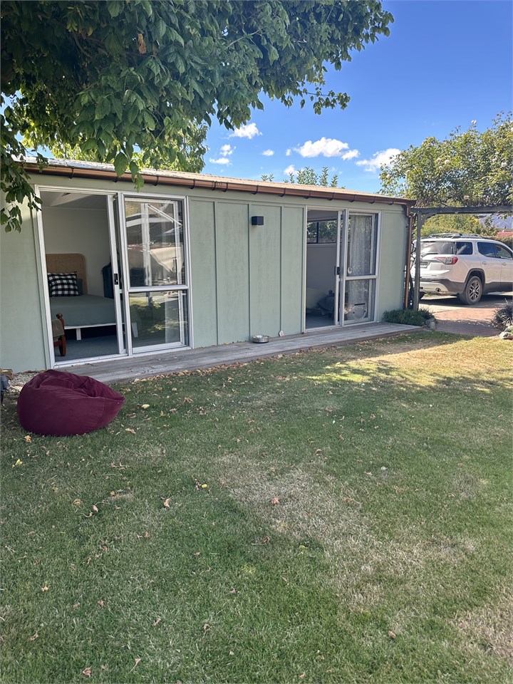 Outdoor Queen Bedrooms with sliding doors