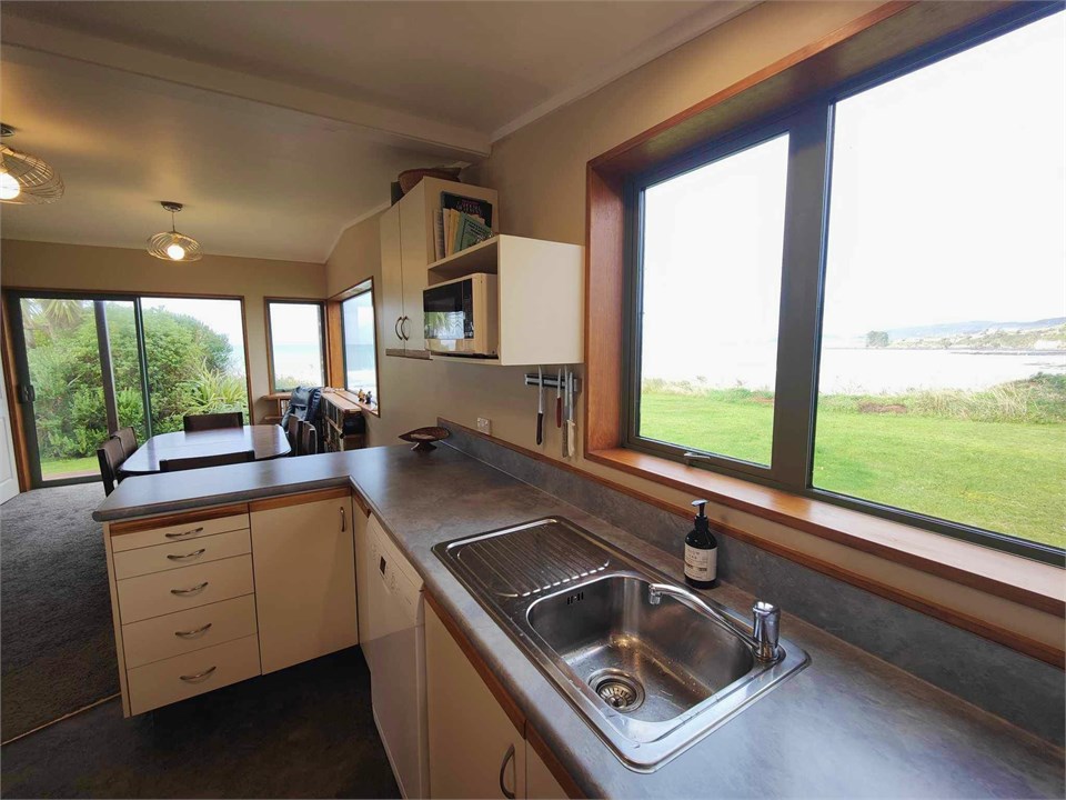 Kitchen - view out to the Nuggets