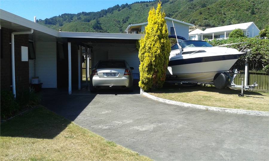 Parking space for a boat