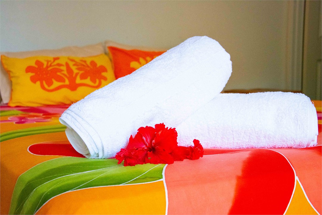 Colorful super king en-suite bedroom, upper floor