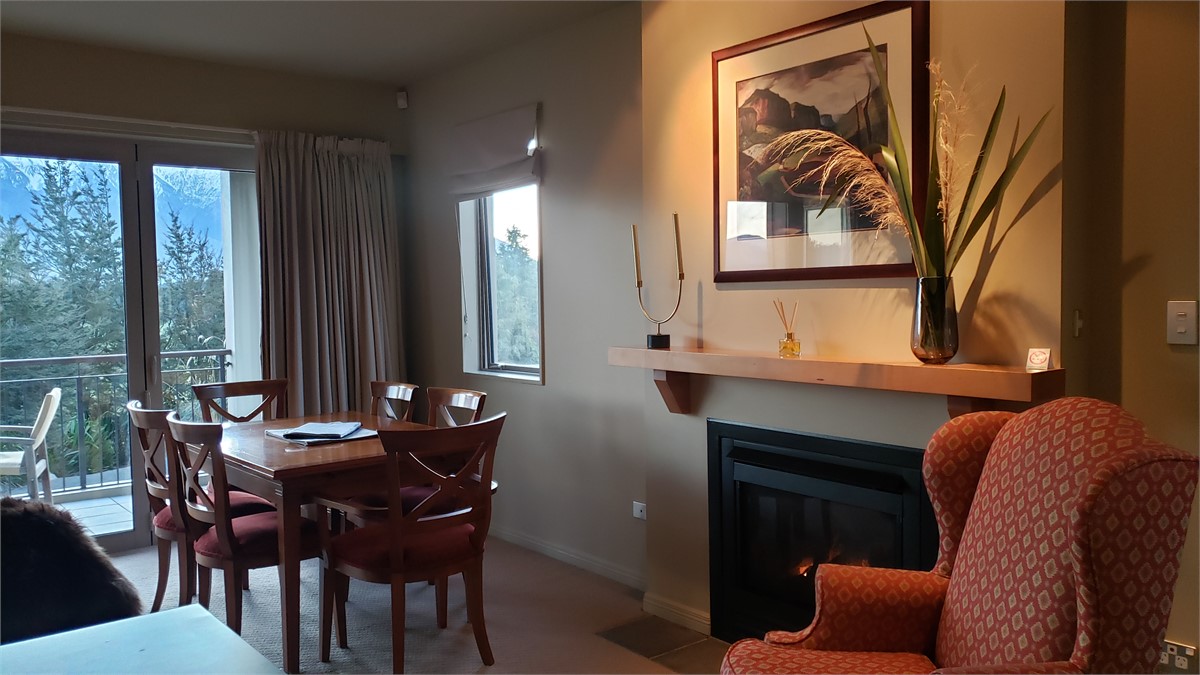 Lounge overlooking beautiful mountains