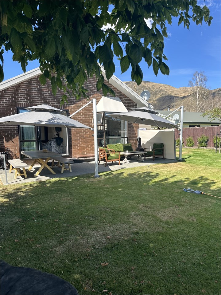 Outdoor entertaining area