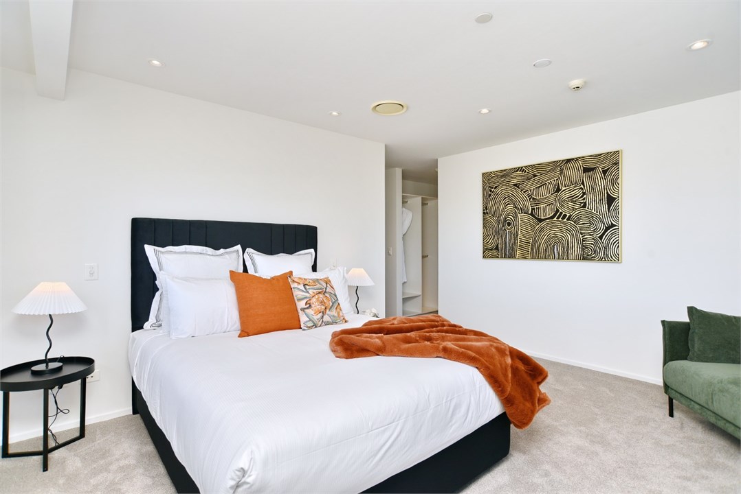 Bedroom 2 has a Queen bed