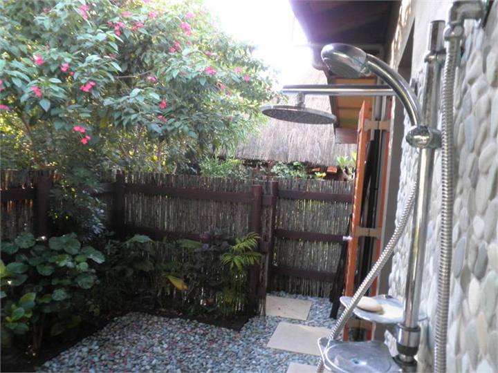 Grand Bure Outdoor Shower