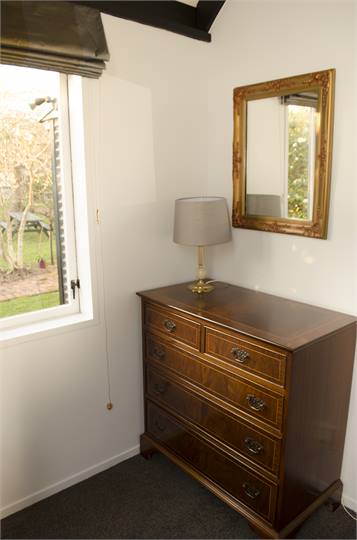 bedroom 1 bedroom apt B