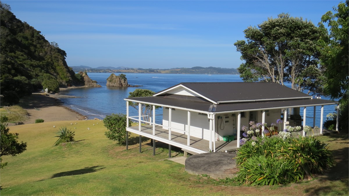 Private location - no road or dunes to cross