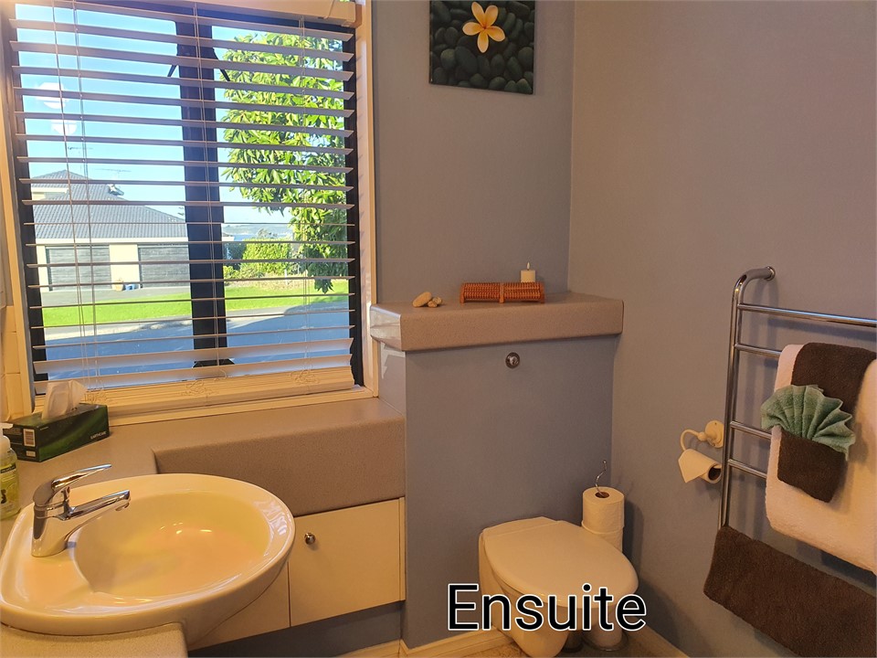 Master Ensuite