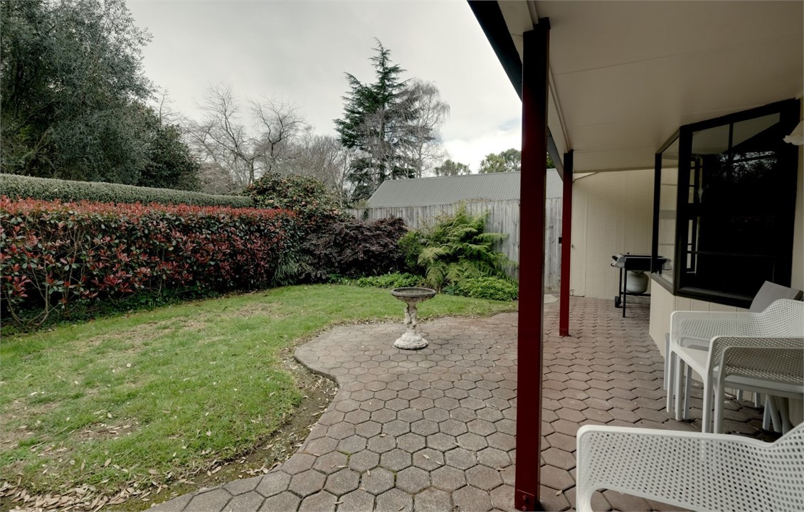 Have yourself a BBQ in the sun!