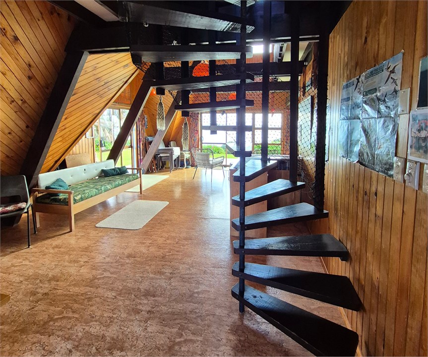 Spiral staircase / bar area