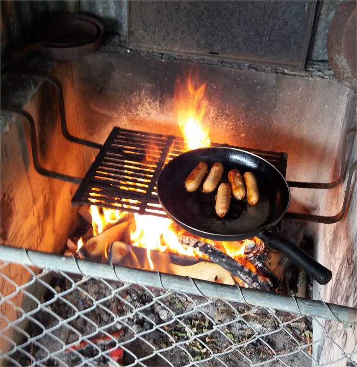 have a cook up on the fire