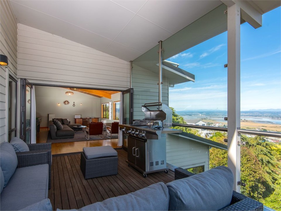 Eagles Nest Nelson (Bachcare) Nelson Holiday Home for rent Holiday