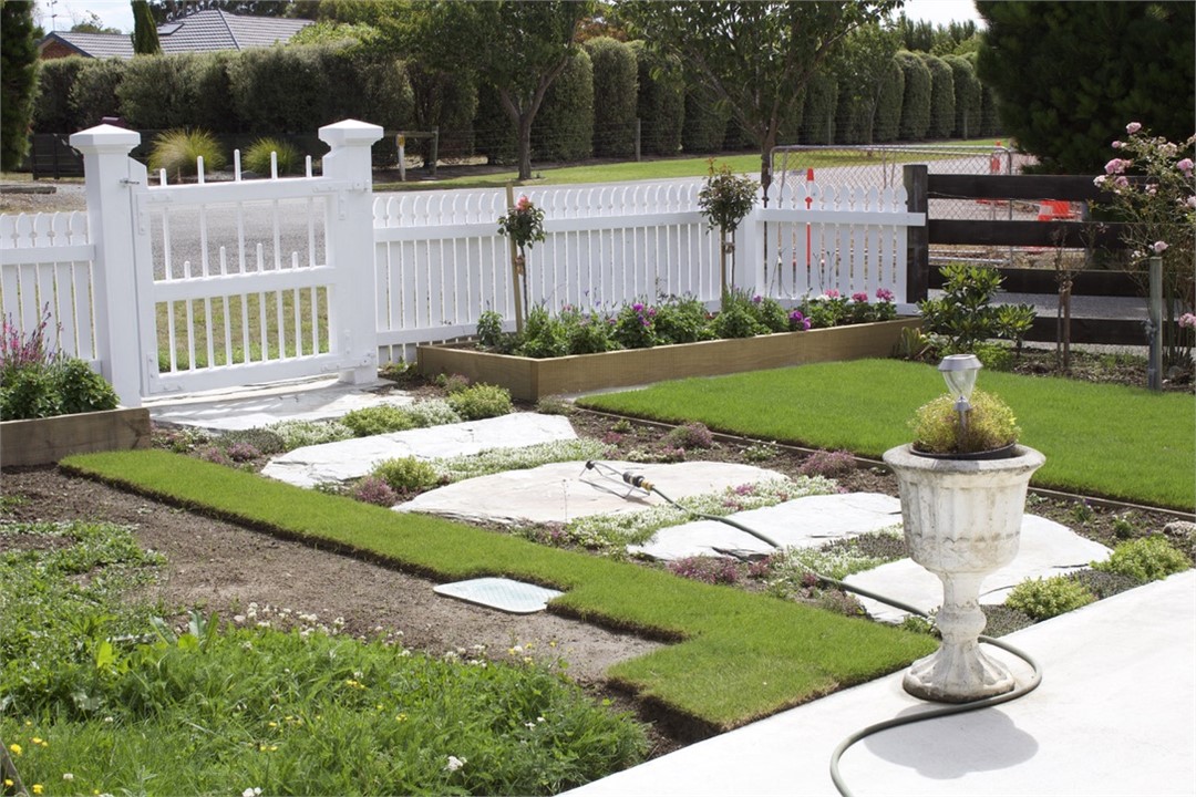 Laying out the lawn 2020