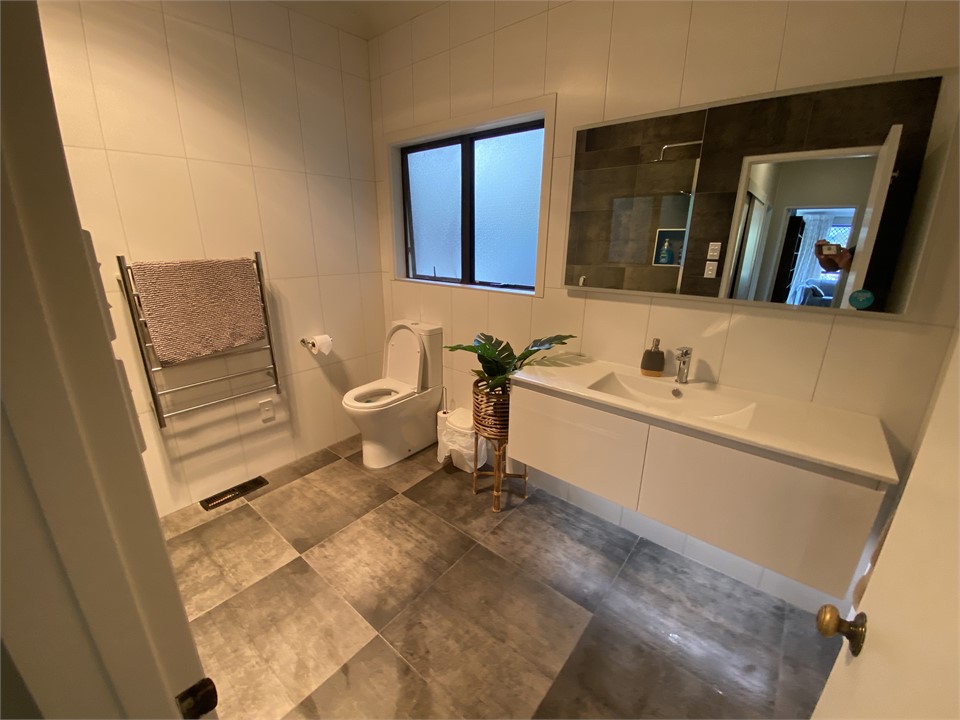 Main bathroom - refurbished March 2022