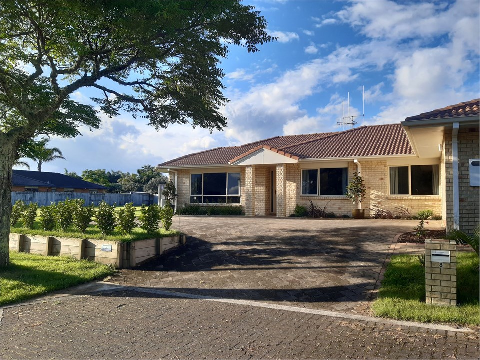 8 Hudson Grove Papamoa Residential House for rent Holiday Houses