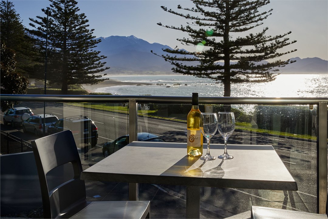 Oceanview Two Bedroom Two Bathroom Apartment (1) Kaikoura Apartment