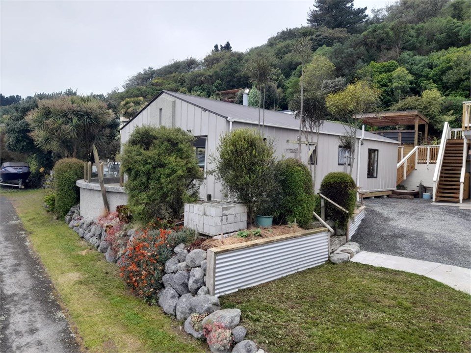 Kea Place Kaikoura Holiday Home for rent Holiday Houses