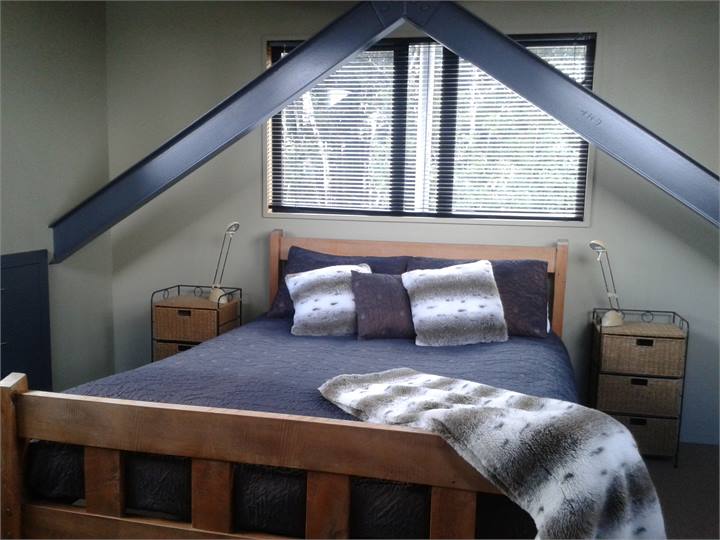 Upstairs Queen Bedroom