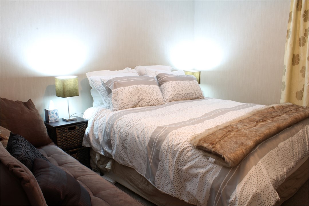 King bedroom (2) with divan/couch also