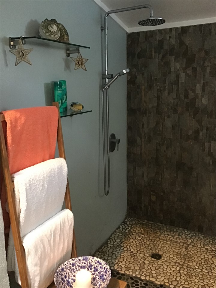Main bathroom