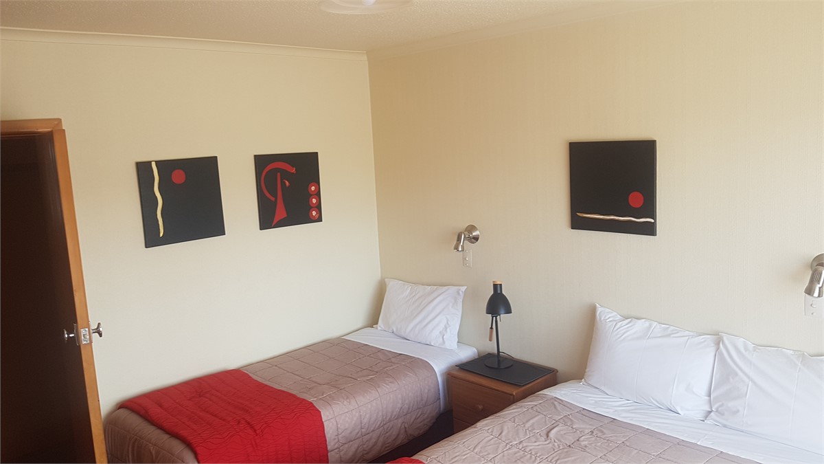 2nd Bedroom Queen and single bedroom