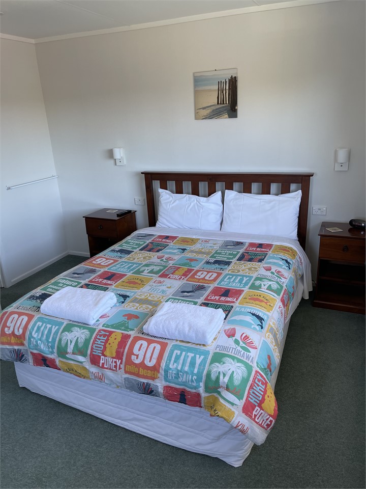 queen Bed down Stairs