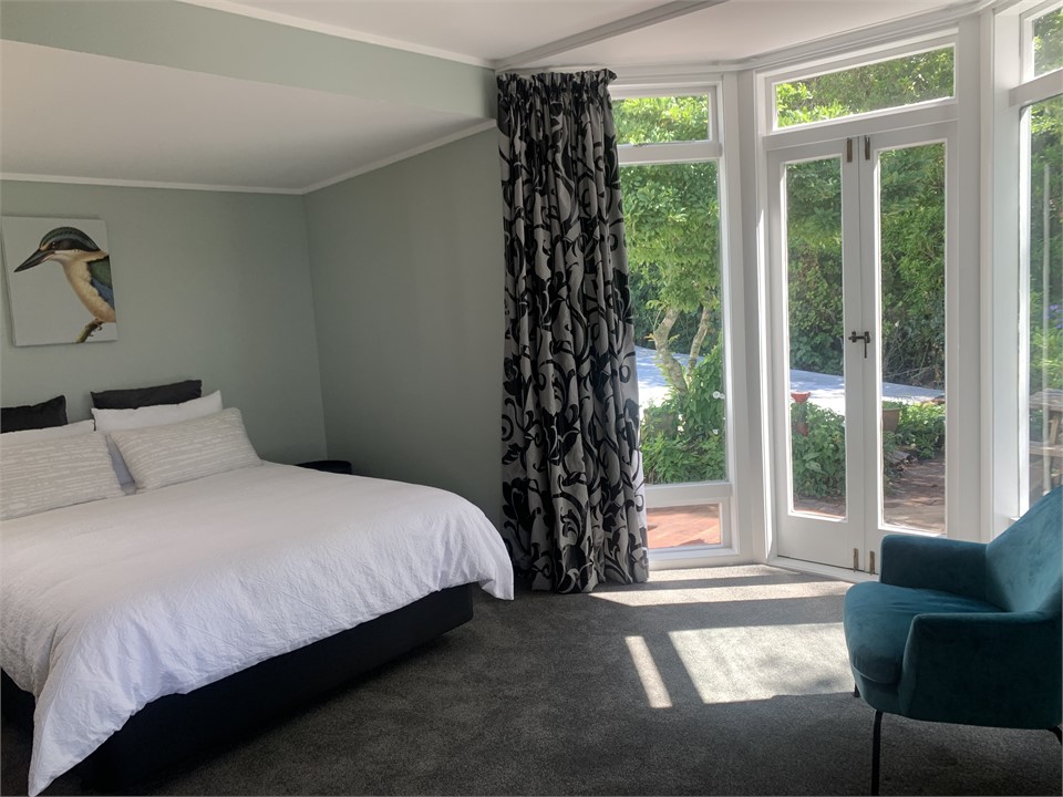 Master - with ensuite & walk-in wardrobe