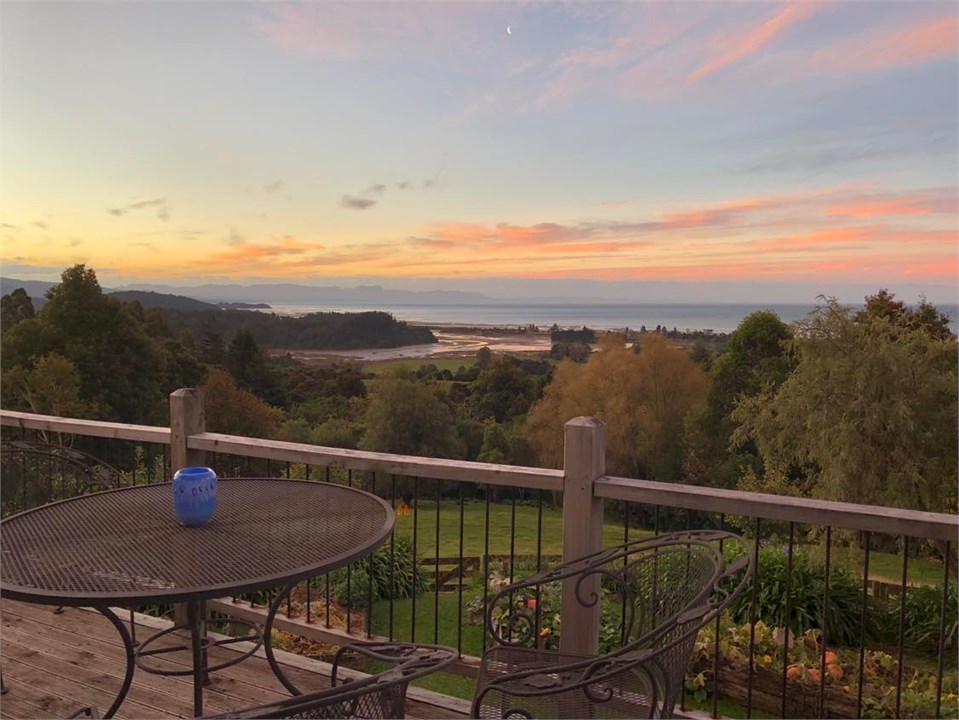 Rocklands Retreat Clifton (Golden Bay) Holiday Home for rent