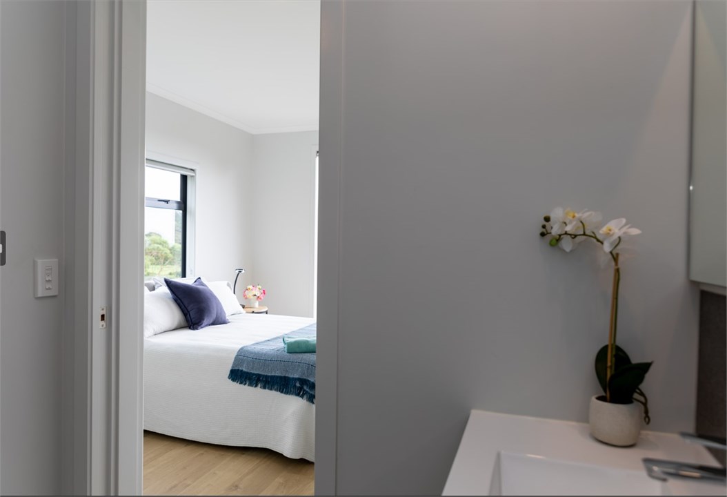 Master bedroom & ensuite