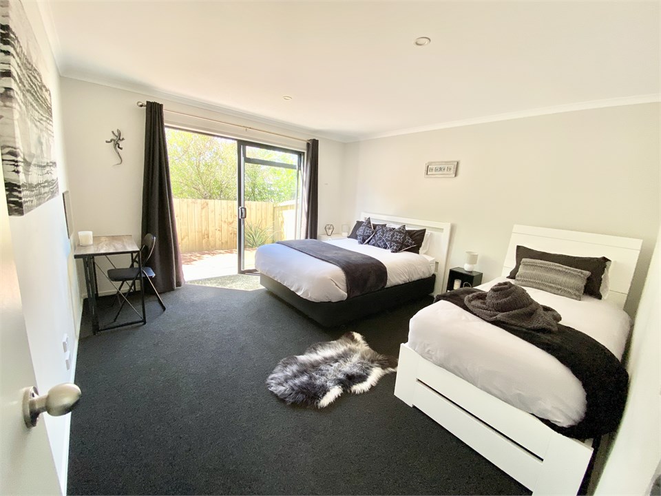 Bedroom 1 - Queen and Single bed