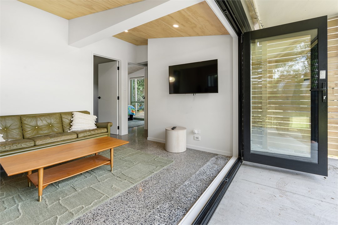 Indoor/ outdoor flow