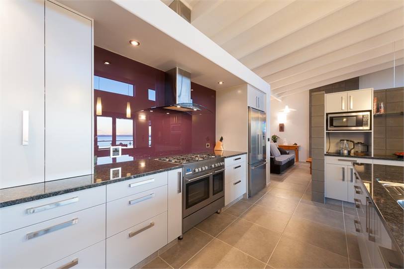 Expansive Living, Dining and Kitchen Space