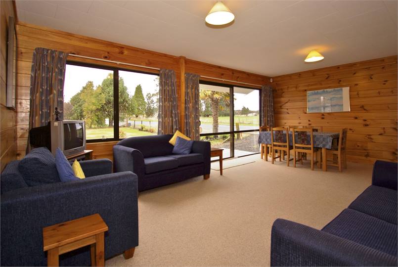 JW13 Living and Dinning Area