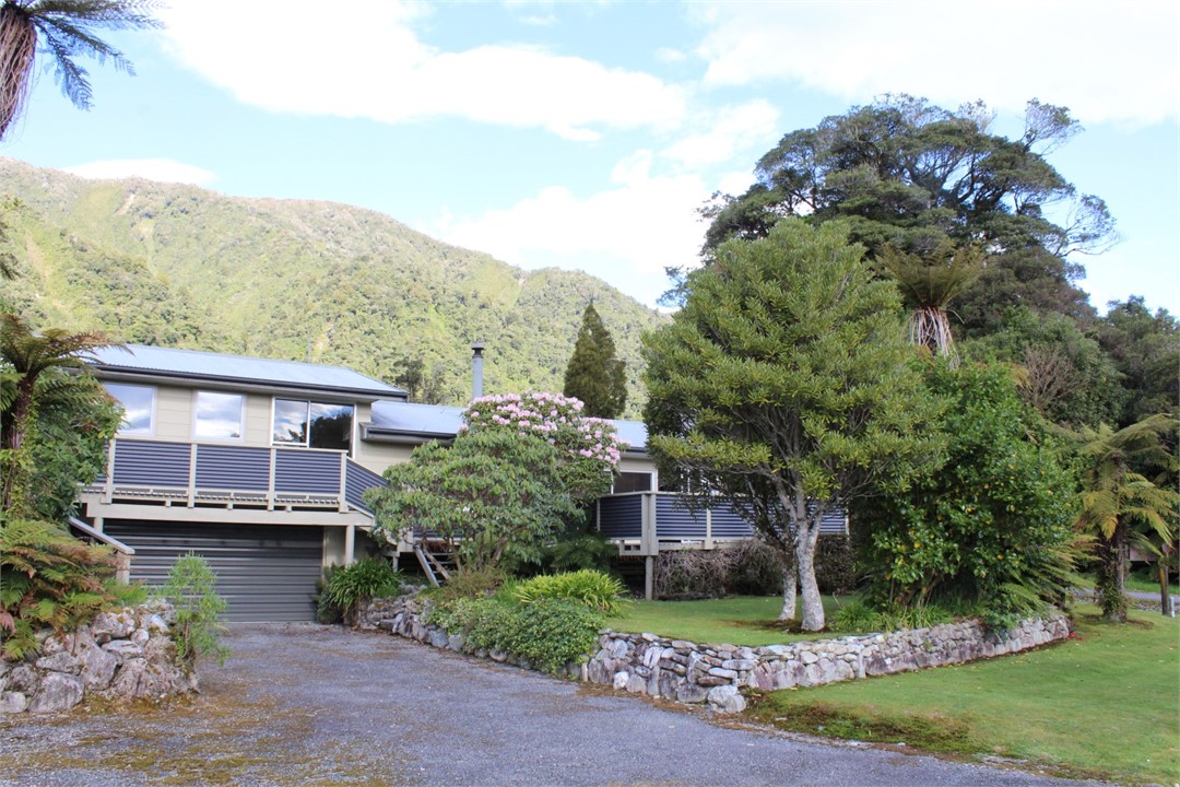 10 Stuart Street Hans Bay