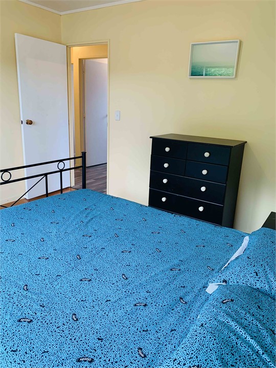 Barbara Ave Beach House - Coast Room / Queen Bed