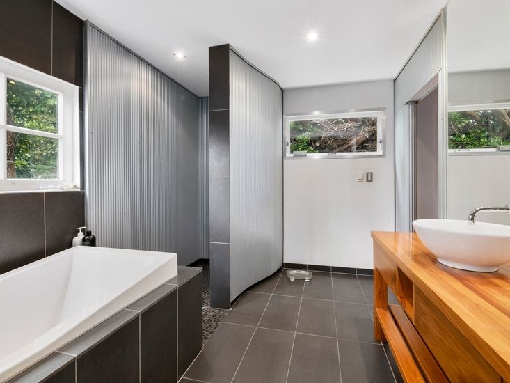 Ensuite - Master Bedroom