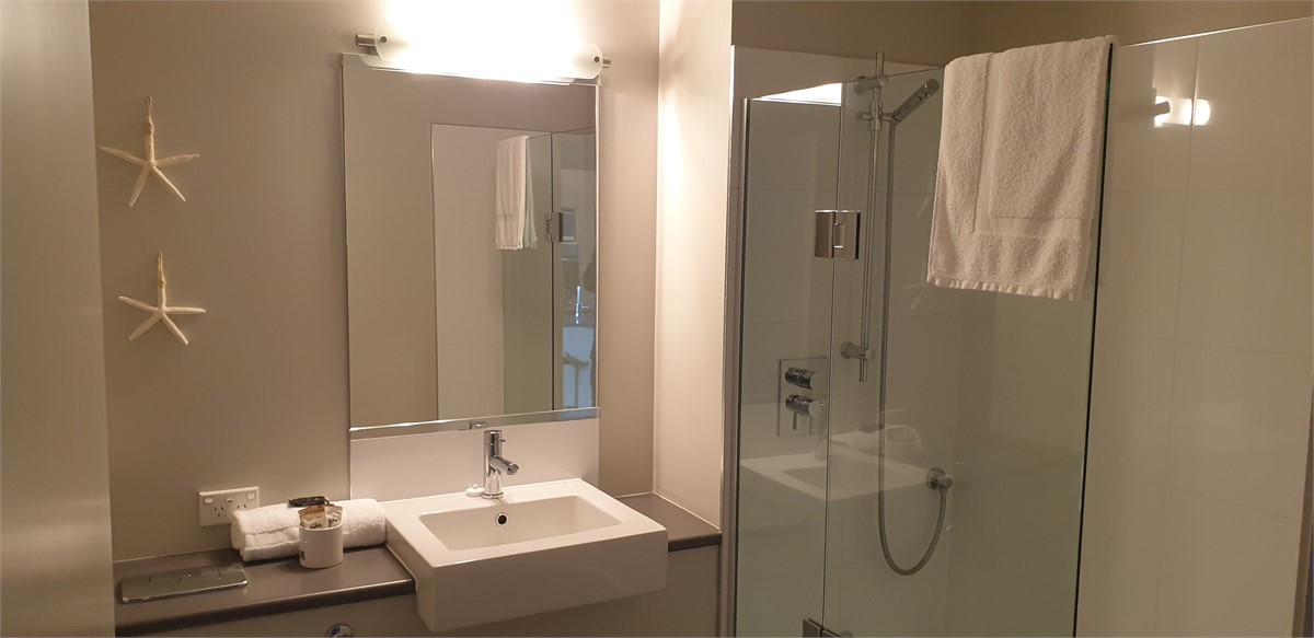 Main Bathroom