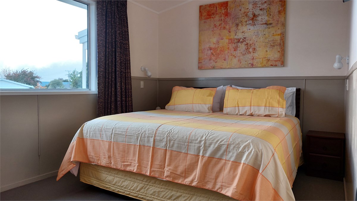 Super king bed or unzipped for two single beds