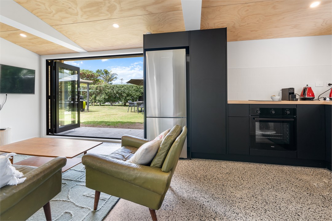 Full Kitchen facilites