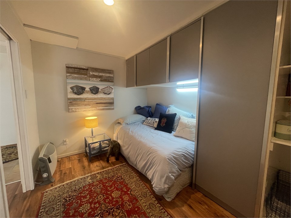 Single room with kitchenette