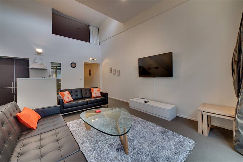 Lounge Area Photo #2