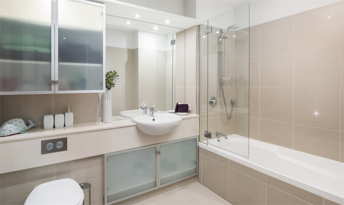 Sub Penthouse 401 Picton Beach House for rent Holiday Houses