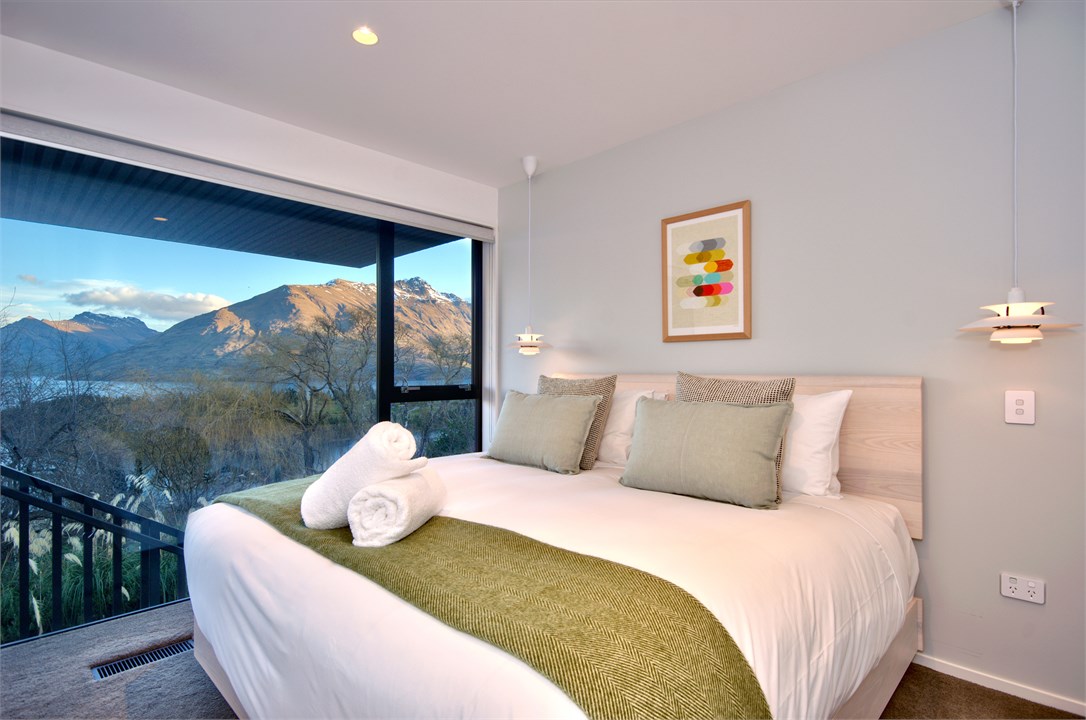 Bedroom 3 - can be 2 singles or 1 King