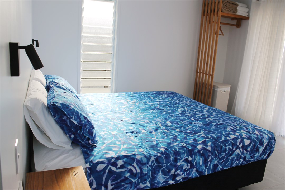 Super King bed and wardrobe