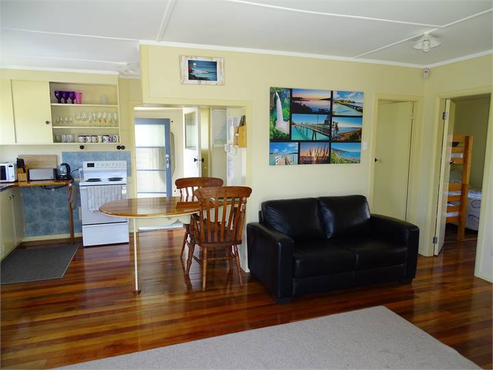 Lounge, Kitchen, and dinning